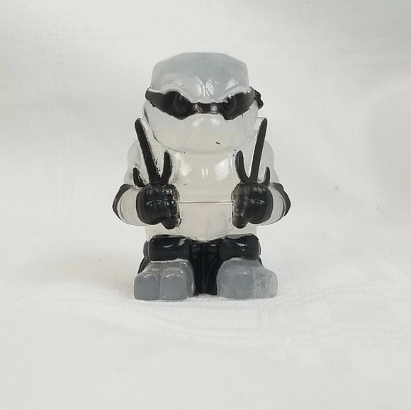 Lot of 6 Teenage Mutant Ninja Turtles Ooshies Rubber Pencil Toppers TMNT - Picture 4 of 8